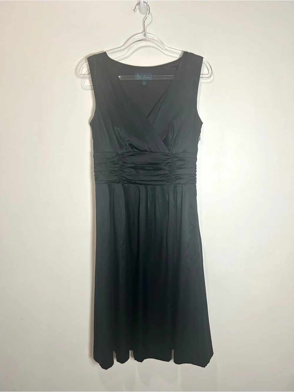 Boden Silk Dress Sz 10R Black Sleeveless MIDI V-Neck Fit & Flare Cocktail Party